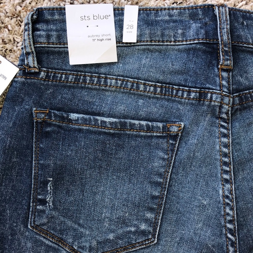 ⚡️ Stonewashed Denim Shorts ⚡️ - Picture 7 of 7